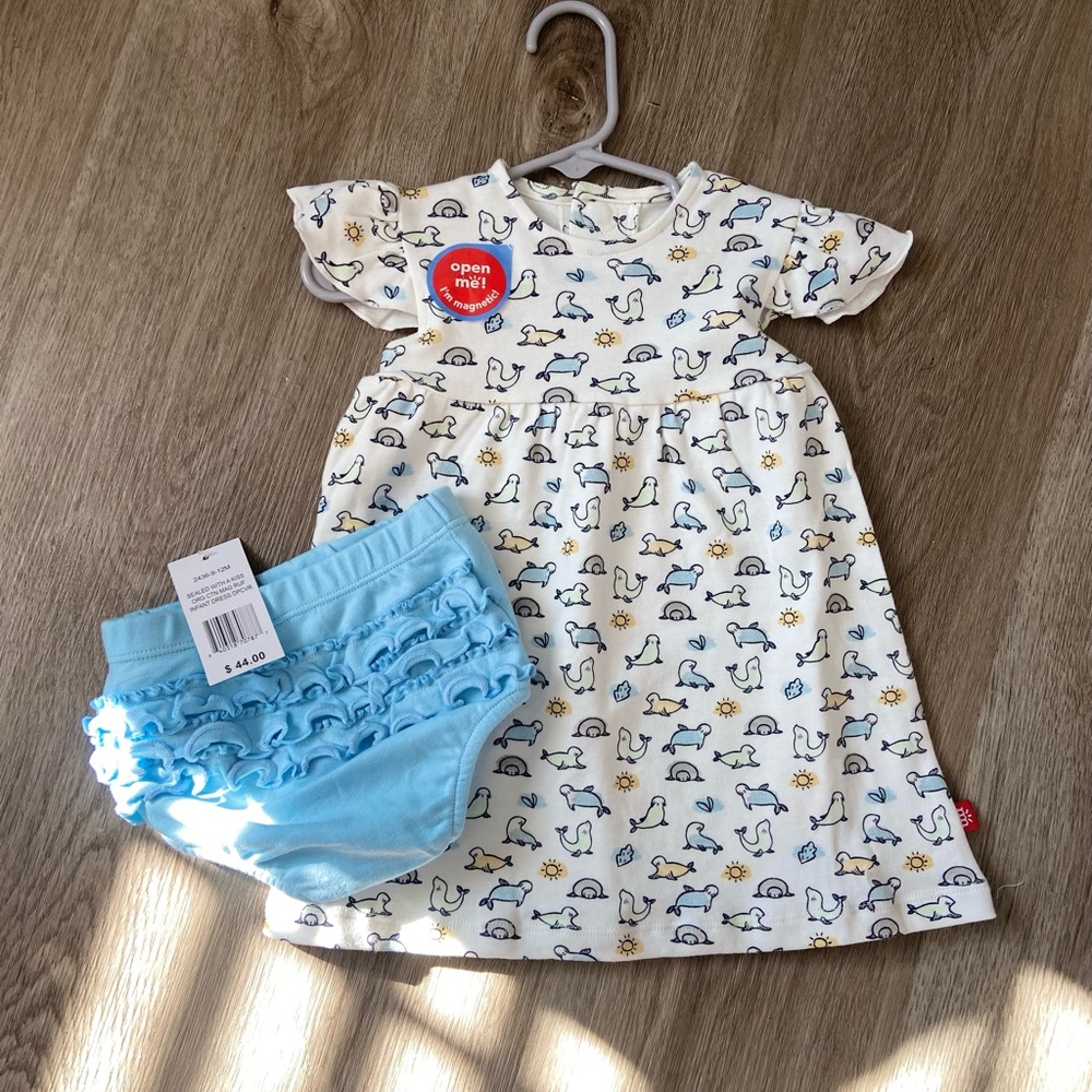 NWT Magnetic Me “Sealed with a Kiss” cotton dress 9-12 months